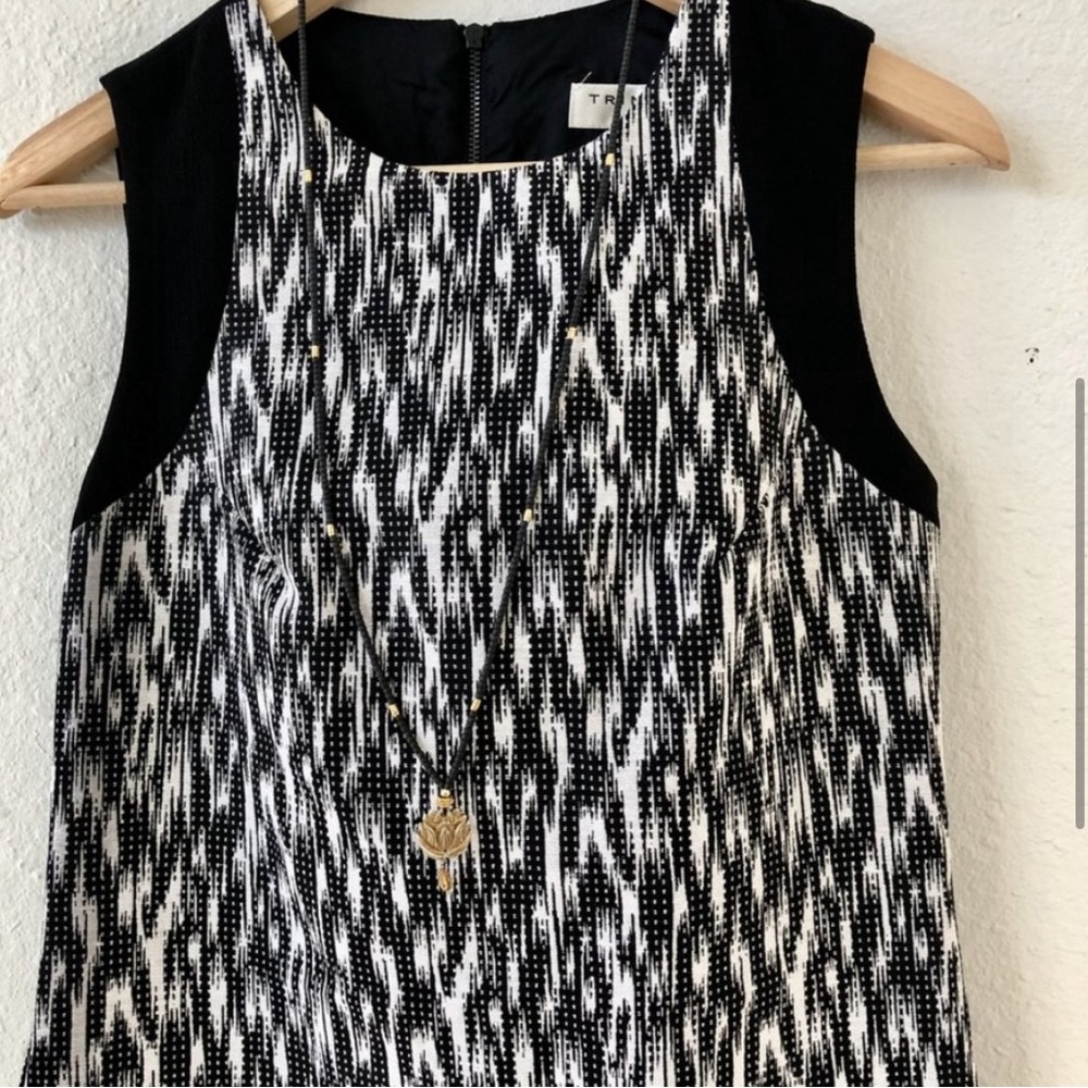 Trina Turk “Blane” Dress Size 2 (Small)